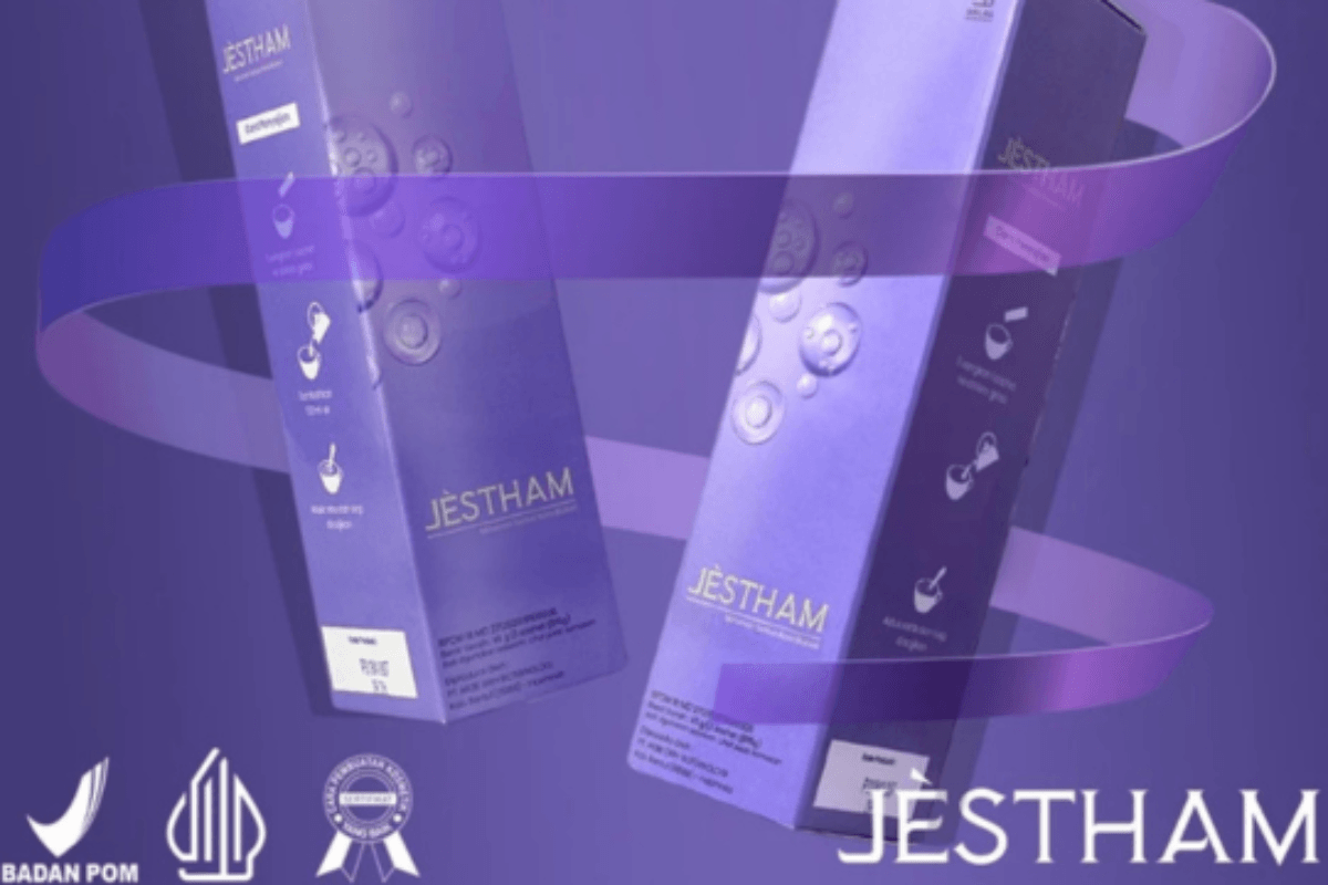 Discover the latest innovation from JÈSTHAM that combines the enjoyment of a berry drink with a super formula for your skin health!