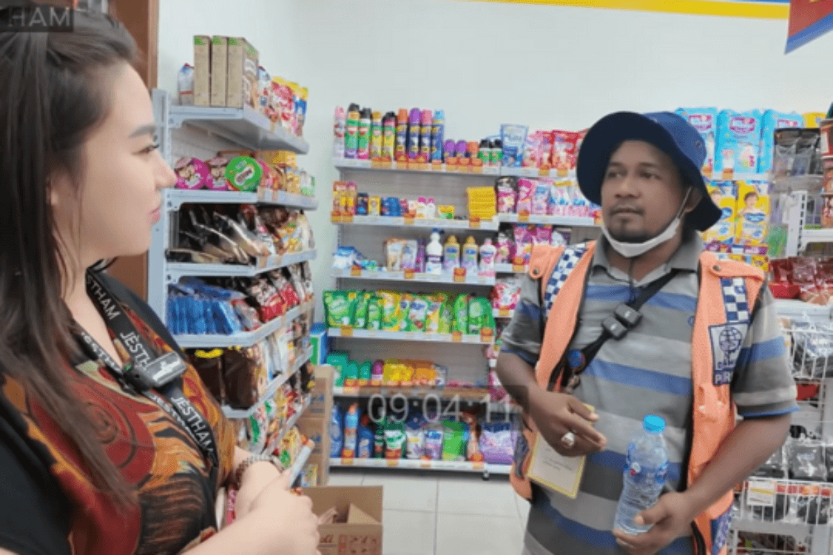 Misi Traktir Jestham: Dua Menit Belanja untuk Bapak Parkir