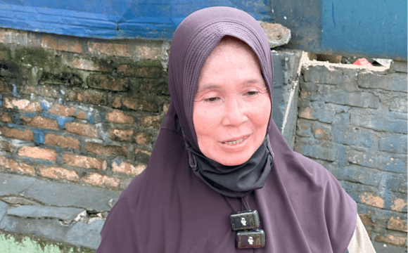 The Struggle of a Mother Earning a Living