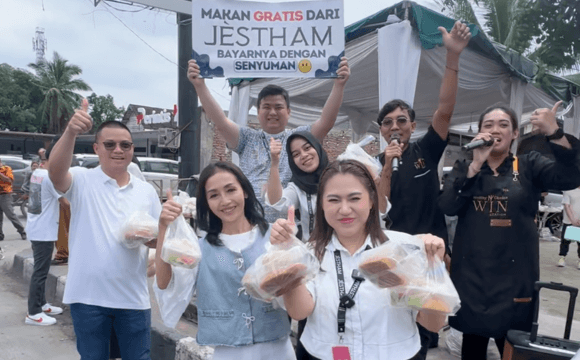 Berbagi Indah, Terbitkan 1000 Senyuman