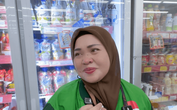 Perjuangan Tulus Ibu Darnita Demi Keluarga