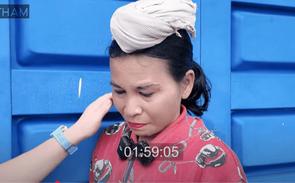 Perjuangan Ibu Penjual Tape Untuk Keluarga