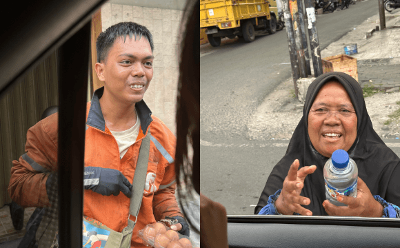 Senyum Tulus dan Bahagia Para Pejuang di Jalanan
