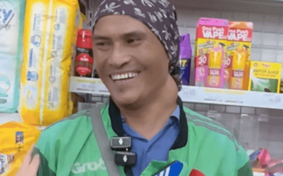 Bapak Ojol Pejuang Tangguh